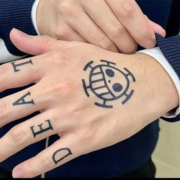 Tatouages temporaires de Trafalgar D. Law